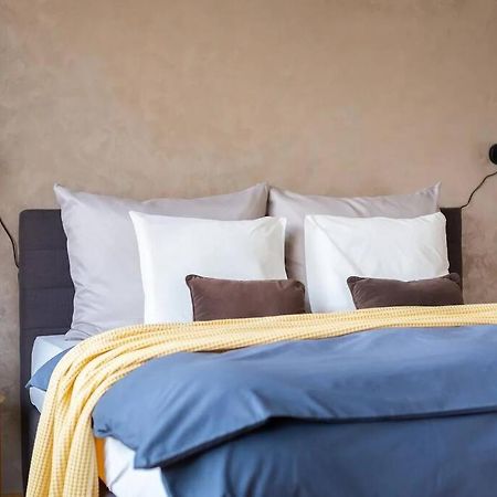 Apartment W/ Free Garage Parking Prague Ngoại thất bức ảnh